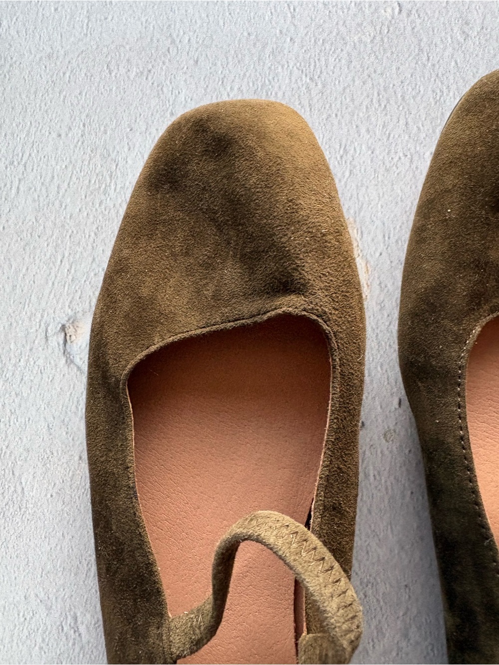 Madewell Olive Green Flats with Elastic Strap, Size 8 - Picture 4 of 8